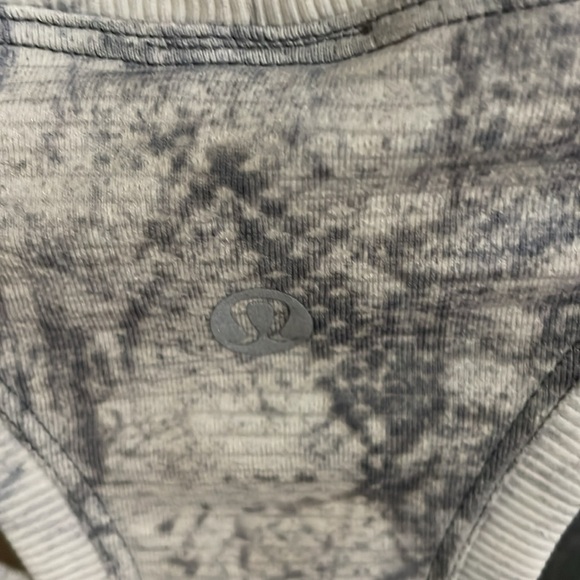Lululemon swiftly tank - Picture 3 of 4